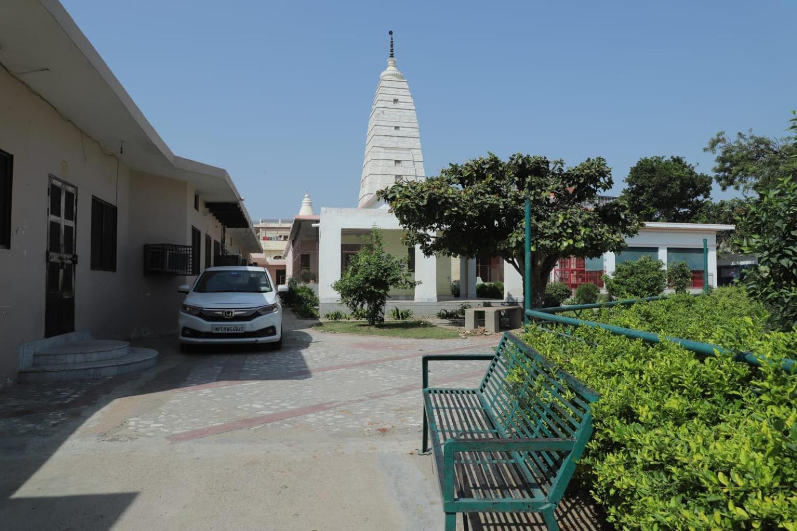 Radha Madhav Ashram Vrindavan Exterior photo